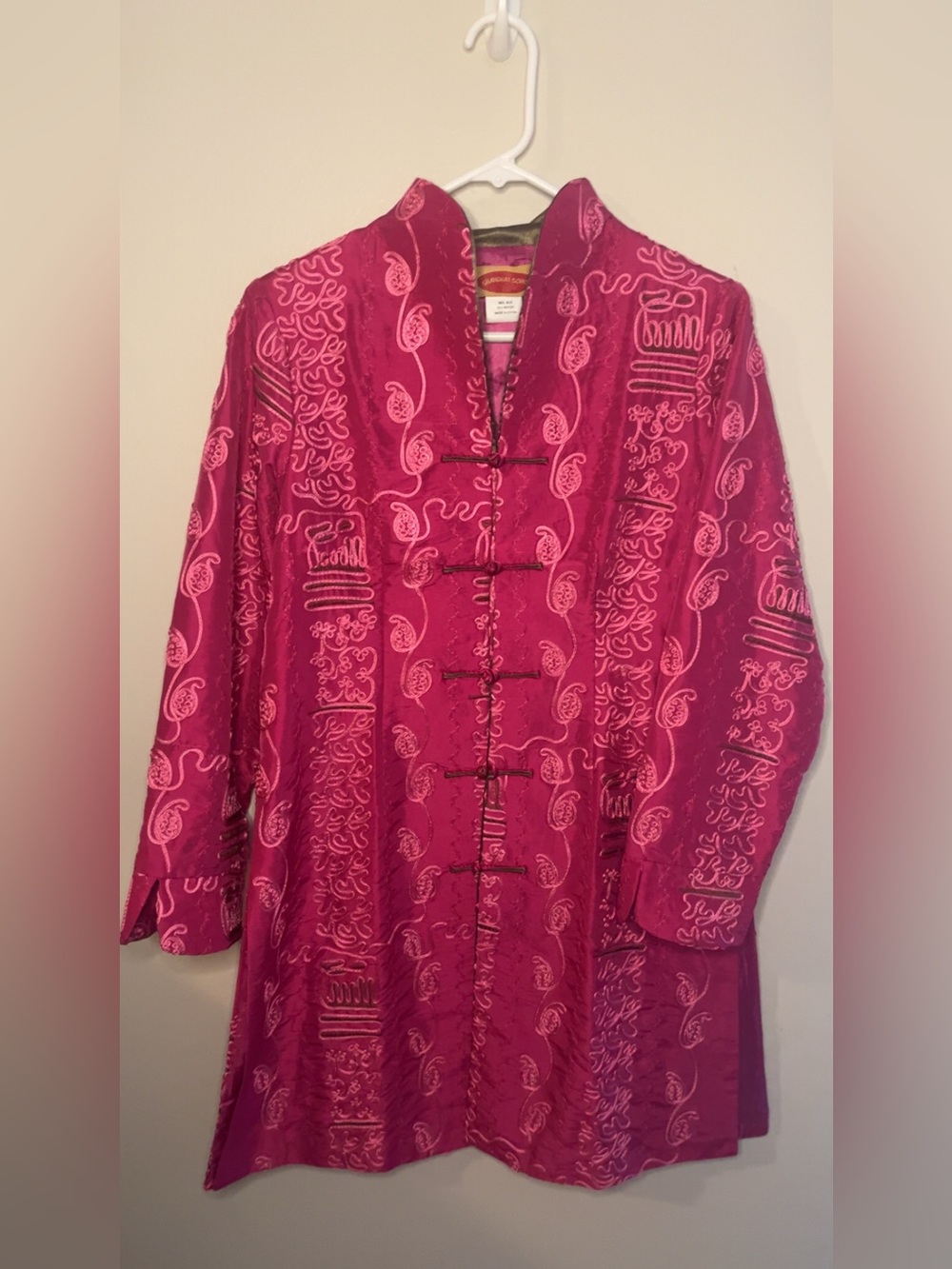 Shanghai Tang Fuchsia Embroidered Mandarin-Style Trench Coat